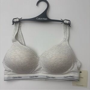 Calvin Klein Wirefree Padded Bra Sz Medium M NEW